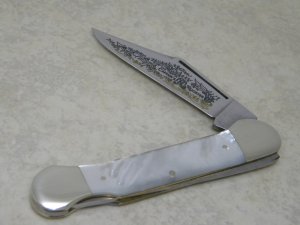 Fight'n Rooster Germany Pearl The Captains Rooster Large Lockback Canoe Knife