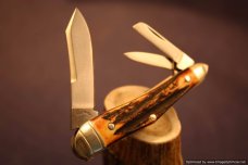 Tuna Valley Cutlery Genuine India Burnt Stag Humpback Whittler. 1 of 50. #592 Tuna Valley Cutlery Genuine India Burnt Stag Humpback Whittler. 1 of 50. #592