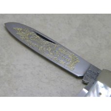 Fight'n Rooster Frank Buster Cutlery Co. Germany Pearl The Captains Rooster Gunstock Jack Knife Fight'n Rooster Frank Buster Cutlery Co. Germany Pearl The Captains Rooster Gunstock Jack Knife