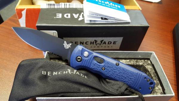 Benchmade 4400SBK-1 Casbah AUTO 3.4" Black S30V Drop Point Combo Blade, Blue Textured Grivory Handle Benchmade 4400SBK-1 Casbah AUTO 3.4" Black S30V Drop Point Combo Blade, Blue Textured Grivory Handle