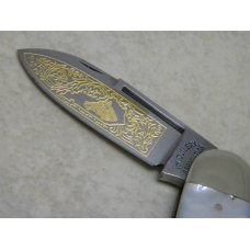 Kentucky Cutlery Association Germany (Fight'n Rooster) Pearl Large Sleeveboard Whittler Knife Kentucky Cutlery Association Germany (Fight'n Rooster) Pearl Large Sleeveboard Whittler Knife