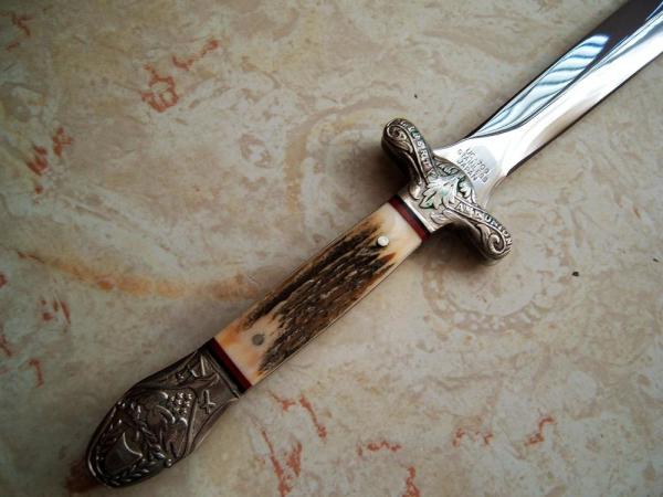 SAMUEL C WRAGG CELEBRATED DAGGER