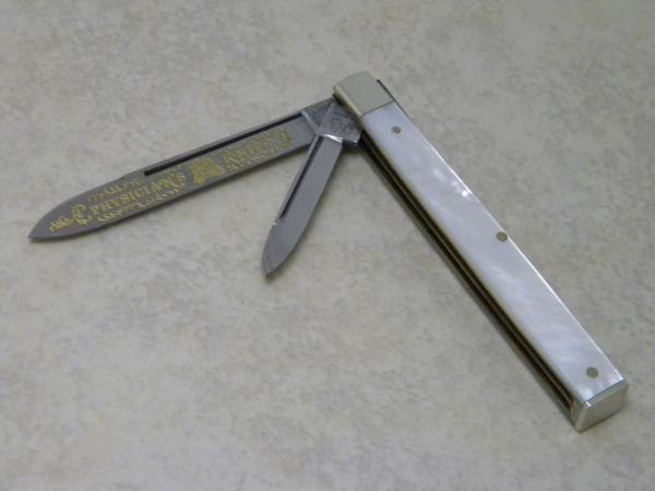 Fight'n Rooster Frank Buster Cutlery Germany Pearl Doctor's Pill Buster Physician's Knife Fight'n Rooster Frank Buster Cutlery Germany Pearl Doctor's Pill Buster Physician's Knife