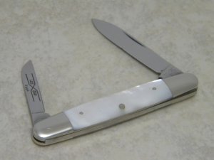 Schatt & Morgan Titusville PA by Queen Cutlery USA Pearl 052221 Pen Knife c.2002