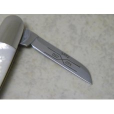Schatt & Morgan Titusville PA by Queen Cutlery USA Pearl 052221 Pen Knife c.2002 Schatt & Morgan Titusville PA by Queen Cutlery USA Pearl 052221 Pen Knife c.2002