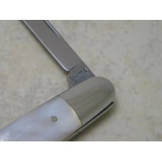 Schatt & Morgan Titusville PA by Queen Cutlery USA Pearl 052221 Pen Knife c.2002 Schatt & Morgan Titusville PA by Queen Cutlery USA Pearl 052221 Pen Knife c.2002