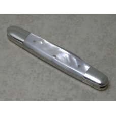 Schatt & Morgan Titusville PA by Queen Cutlery USA Pearl 052221 Pen Knife c.2002 Schatt & Morgan Titusville PA by Queen Cutlery USA Pearl 052221 Pen Knife c.2002
