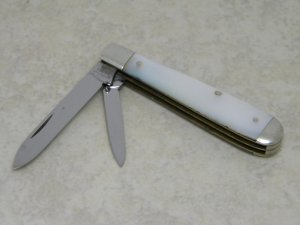 W.R. Case & Sons Bradford PA 8206 Genuine Mother of Pearl Tiny Swell End Jack Knife c.1905-1914