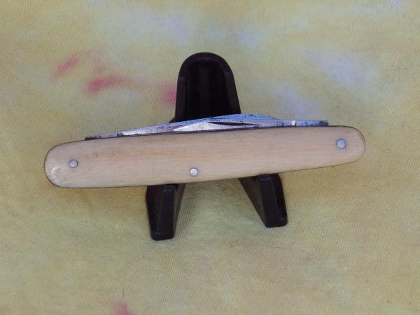 LF&C 2 Blade Office knife Ivory Handles? LF&C 2 Blade Office knife Ivory Handles?