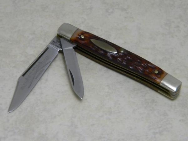 Camillus New York USA Jigged Delrin "Razor Edged Stainless" #177 Small Jack Knife Camillus New York USA Jigged Delrin "Razor Edged Stainless" #177 Small Jack Knife