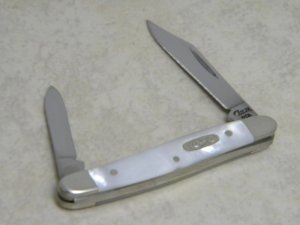 Case XX USA 1 Dot (1999) Genuine Mother of Pearl 8227 Serpentine Pen Knife