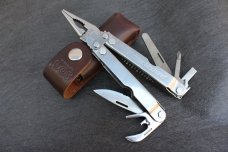 1999 SOG Pocket PowerPlier S44 Master Mechanic Leatherman PST -style Multi-Tool 1999 SOG Pocket PowerPlier S44 Master Mechanic Leatherman PST -style Multi-Tool