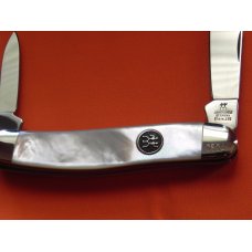 Zwilling J A Henckels Premium 3 Blade Whittler pocket knife with Great Mother of Pearl Handles - NOS Zwilling J A Henckels Premium 3 Blade Whittler pocket knife with Great Mother of Pearl Handles - NOS