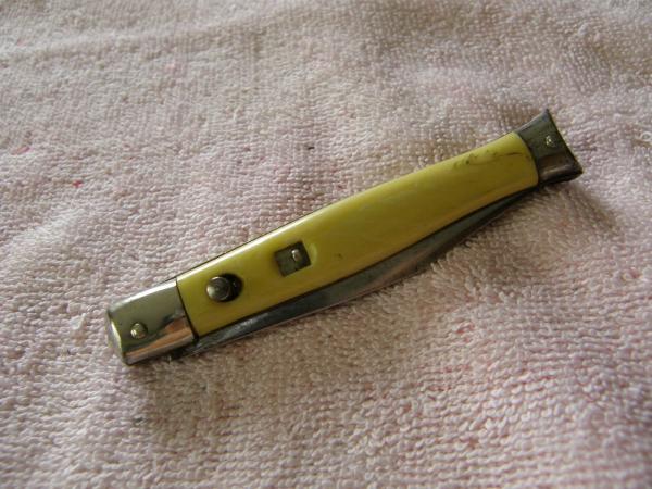 Nice Old Auto-Fishtail Knife-Shur-Snap Nice Old Auto-Fishtail Knife-Shur-Snap