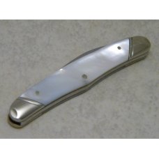 Winchester Trademark USA 1991 Pearl 2935P Wharncliffe Half Whittler Knife in Box Winchester Trademark USA 1991 Pearl 2935P Wharncliffe Half Whittler Knife in Box