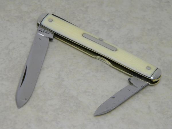 Vulcan T Ellin & Co. Sheffield Imitation Ivory Small Equal End Pen Knife with Bar Shield c.1846-1944 Vulcan T Ellin & Co. Sheffield Imitation Ivory Small Equal End Pen Knife with Bar Shield c.1846-1944