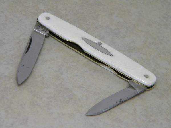 Vulcan T. Ellin & Co. Sheffield Genuine Ivory Equal End Pen Knife with Oval Shield c.1846-1944