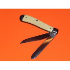 Vintage Schrade Scrimshaw with Crocodile 2 Blade Trapper Pocketknife (584SC) Limited Edition Vintage Schrade Scrimshaw with Crocodile 2 Blade Trapper Pocketknife (584SC) Limited Edition