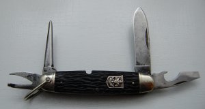 Landers, Frary and Clark Boy Scout Knife (347)