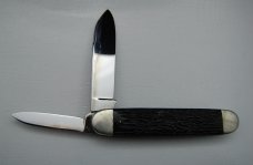 Landers, Frary and Clark Perfected Stag Pocket Knife (395) Landers, Frary and Clark Perfected Stag Pocket Knife (395)