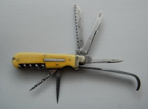 Meriden Cutlery Company (Southington) Multi-Tool (188)