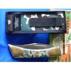 Vintage Parker K267 Large Lockback Hunting Knife w/ Special Forces within a flying Eagle Blade Etch Vintage Parker K267 Large Lockback Hunting Knife w/ Special Forces within a flying Eagle Blade Etch