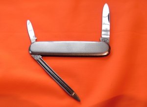 Vintage Rob T Klaas Gentelmens Lobster pocket knife with Fancy Metal Design Scales 