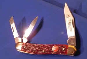 Vint J A Henckels Whitter, HK-7-B Pocket Knife w Nice Dark Red Pick-bone Handles & Frost Blade Etch