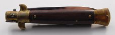 Frank Beltrame Rostfrei "B" Stiletto, Wood Covers, 1970, Never Sharpened or Brass Polished (762) Frank Beltrame Rostfrei "B" Stiletto, Wood Covers, 1970, Never Sharpened or Brass Polished (762)