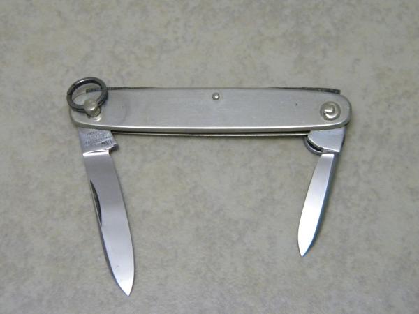 Vintage IXL George Wostenholm Sheffield, England Metal Ring Opener Knife