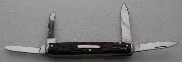 Iroquois with Brown Jigged Bone Covers in Excellent Condition (772) Iroquois with Brown Jigged Bone Covers in Excellent Condition (772)