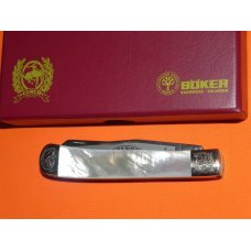 Boker "Cinch" Trapper Mdl# 2525P w/ Flawless and Fiery Mother of Pearl Handles Scroll Bolsters -WOW Boker "Cinch" Trapper Mdl# 2525P w/ Flawless and Fiery Mother of Pearl Handles Scroll Bolsters -WOW