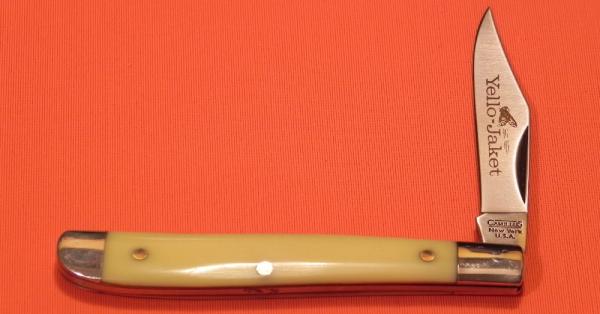 Vintage Camillus Yello-Jacket 1 Blade Peanut Mdl# 710 Yellow Derlin Handles -Great Blade Etch -MINT!