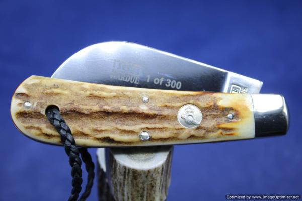 Queen Cutlery Joe Pardue Revised Hawkbill #103 Queen Cutlery Joe Pardue Revised Hawkbill #103