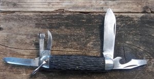 Pal Blade Co. – Scout/Camper knife circa World War II