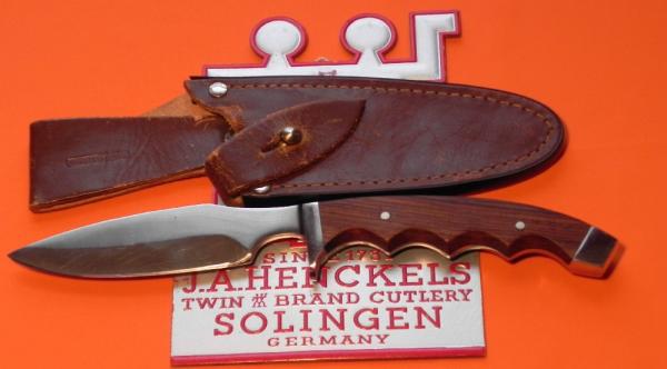 Vintage J A Henckels Zwillingswerk Integral Safari Skinning / Hunting knife w/ Sheath - Mdl# 2111 Vintage J A Henckels Zwillingswerk Integral Safari Skinning / Hunting knife w/ Sheath - Mdl# 2111