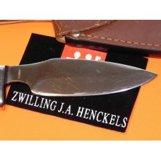 Vintage J A Henckels Zwillingswerk Integral Safari Skinning / Hunting knife w/ Sheath - Mdl# 2111 Vintage J A Henckels Zwillingswerk Integral Safari Skinning / Hunting knife w/ Sheath - Mdl# 2111
