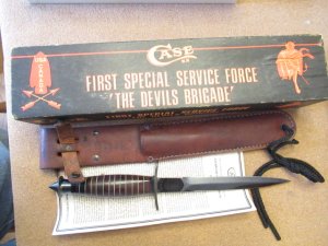 1992 Case XX  Fixed Blade V-42 with Certificate of Authenticity