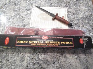1998 Case XX  Fixed Blade  V-42 Stiletto  Mint