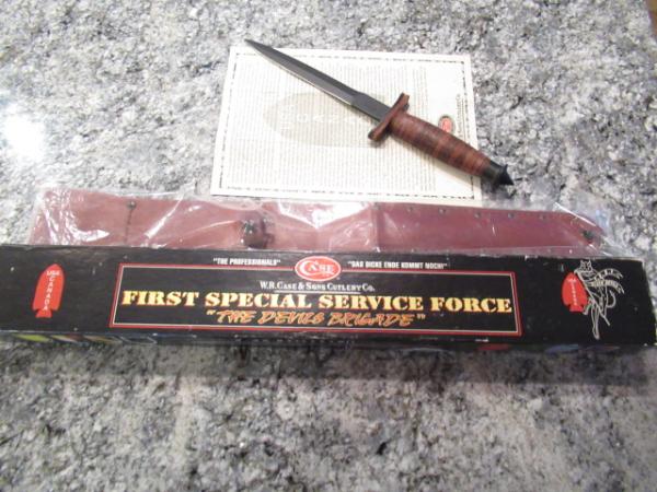1998 Case XX  Fixed Blade  V-42 Stiletto  Mint