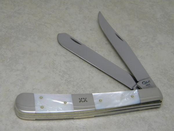 Case XX USA 3 Dot (1997) Split Pearl 8251 SS Large Banana Trapper Knife Case XX USA 3 Dot (1997) Split Pearl 8251 SS Large Banana Trapper Knife