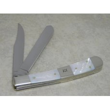 Case XX USA 3 Dot (1997) Split Pearl 8251 SS Large Banana Trapper Knife Case XX USA 3 Dot (1997) Split Pearl 8251 SS Large Banana Trapper Knife