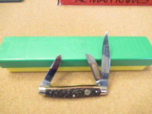 1972 Puma 3 Blade Bone Stag Model 675 Mint 