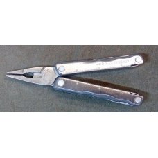 Leatherman Kick