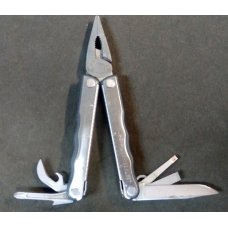 Leatherman Kick