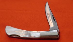 Vintage PUMA Gent Lock Blade Pocket Knife MDL#P210610MOP w/ Beautiful Fiery Mother Of Pearl Handles