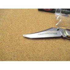 Case XX Mid Folding Hunter Bone Stag Case XX Mid Folding Hunter Bone Stag