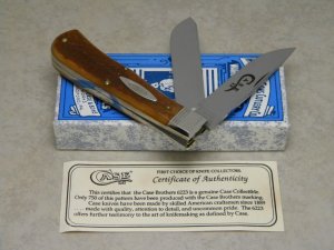 Case Classic 1992 Honey Brown Banana Bone 6223 Oval Shield Jumbo Trapper Knife in Box