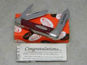 Case Classic 1995 Light Brown Bone 63046J Oval Shield Humpback Whittler Knife in Box