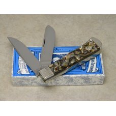 Case Classic 1993 Caramel Swirl 7223 Oval Shield Jumbo Trapper Knife in Box Case Classic 1993 Caramel Swirl 7223 Oval Shield Jumbo Trapper Knife in Box